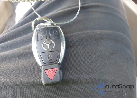 2011 Mercedes-Benz E 350 from USA, damaged, VIN WDDKK5GF9BF076977